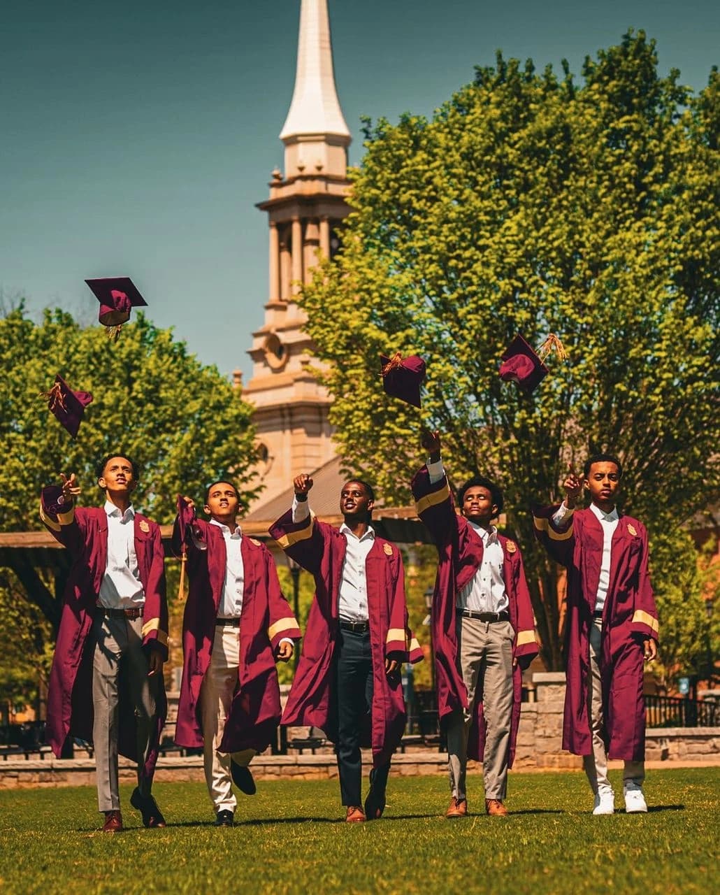 Étudiants diplômés